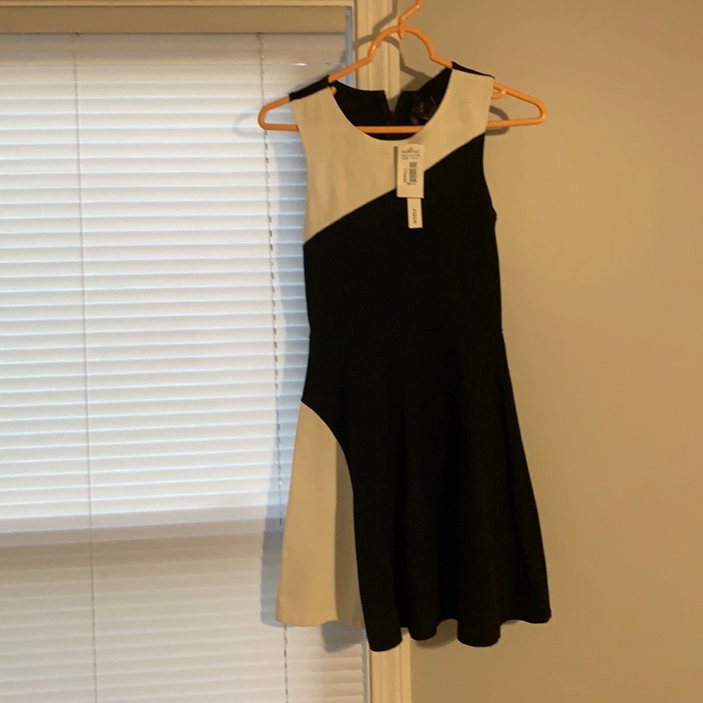 Women’s AQUA Bloomingdales Dress NWT